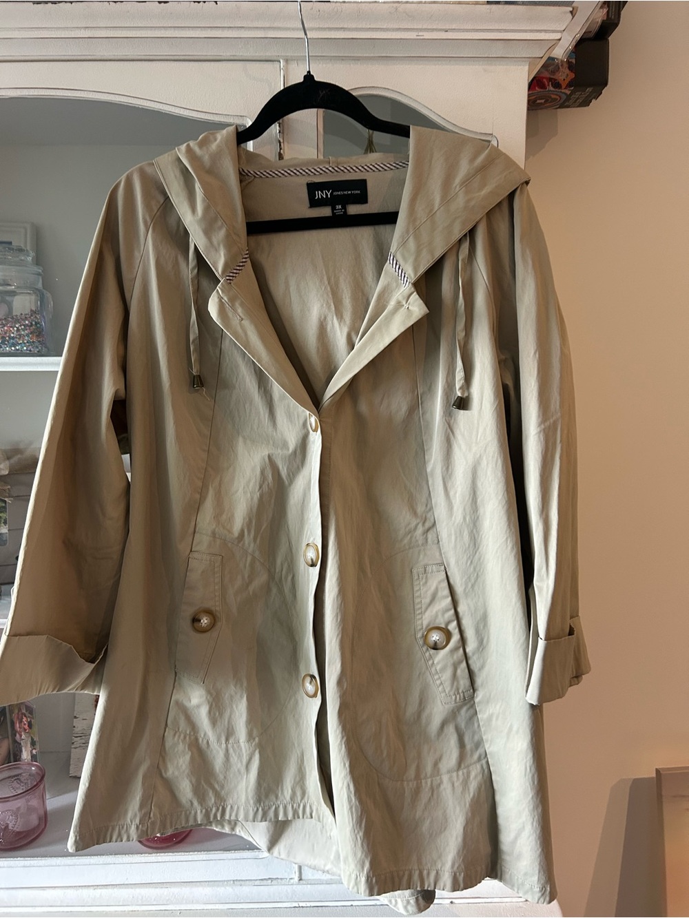 Jones New York swing trench